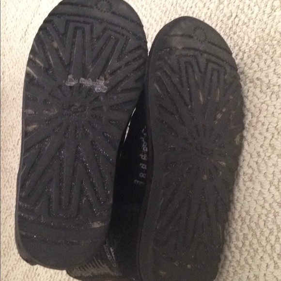 *Black sequins uggs - Picture 4 of 4